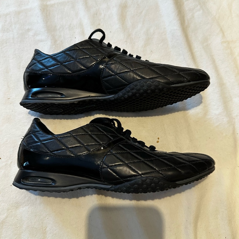 Cole Haan - Picture 2 of 4